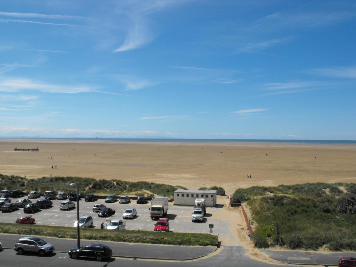 Monterey Beach Hotel Lytham St Annes Esterno foto