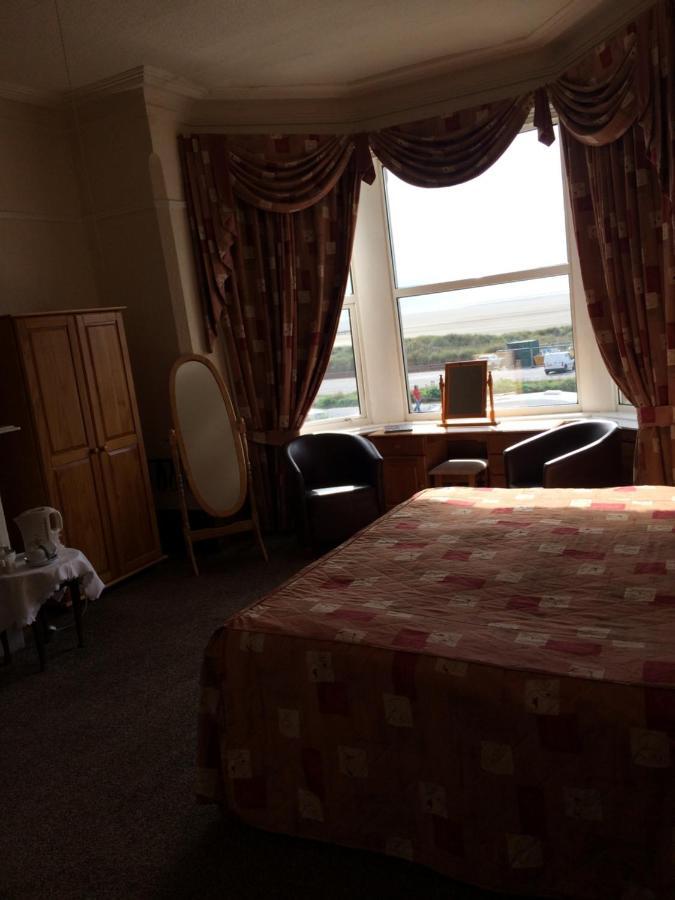 Monterey Beach Hotel Lytham St Annes Esterno foto