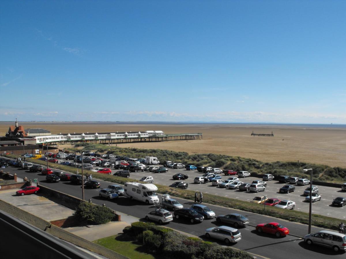 Monterey Beach Hotel Lytham St Annes Esterno foto